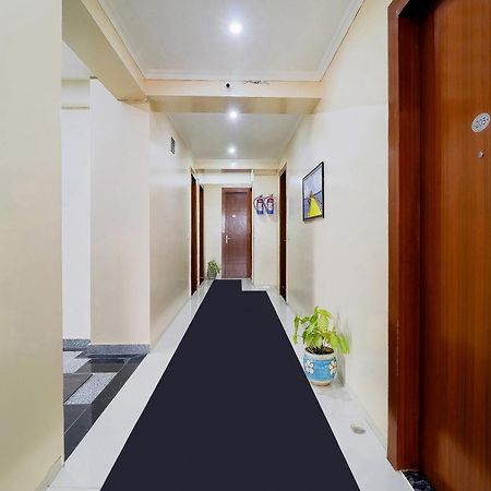 Treebo Rejoice 52 - 3Km From Huda City Metro Station Badshahpur Exteriör bild