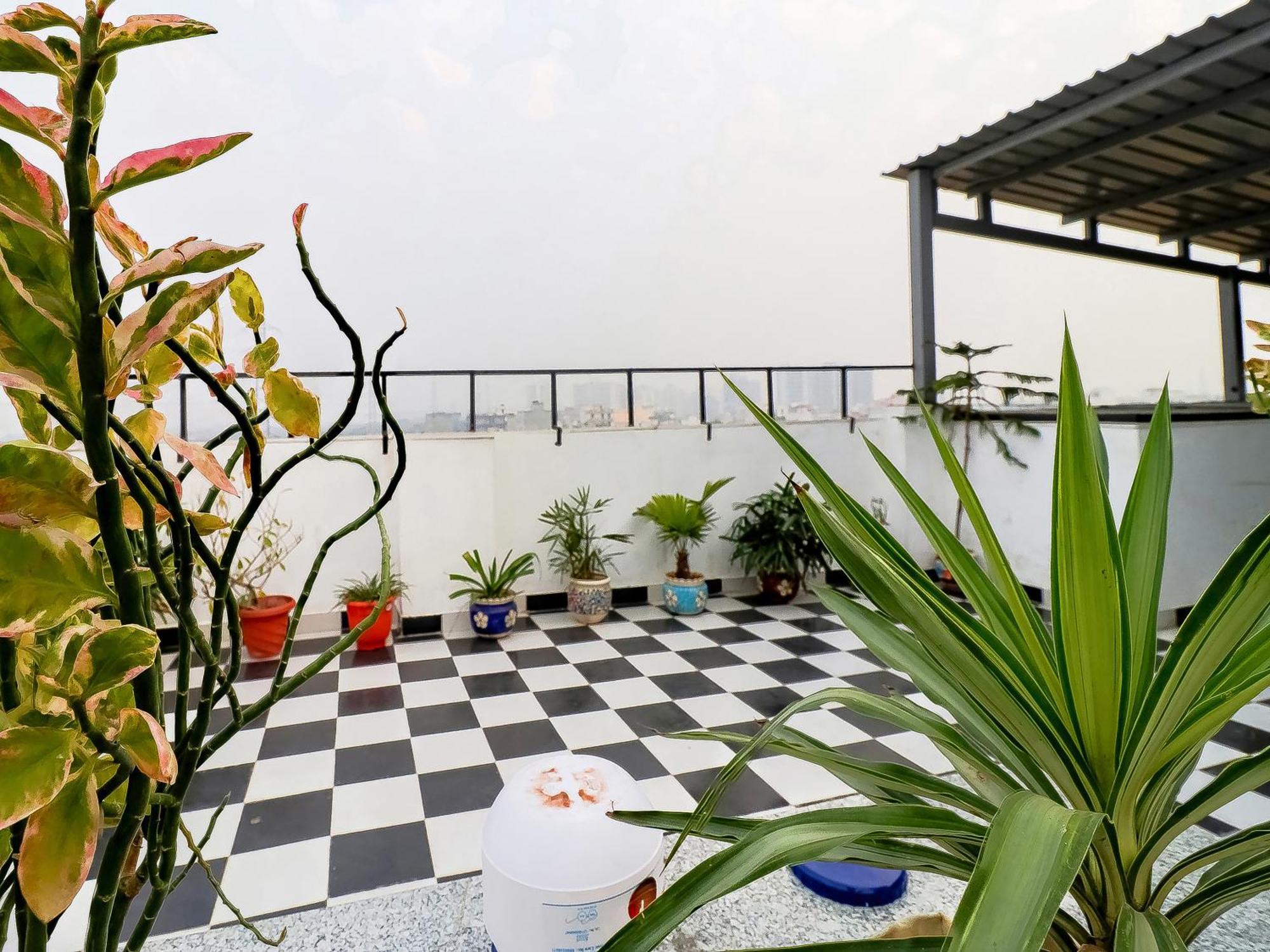 Treebo Rejoice 52 - 3Km From Huda City Metro Station Badshahpur Exteriör bild