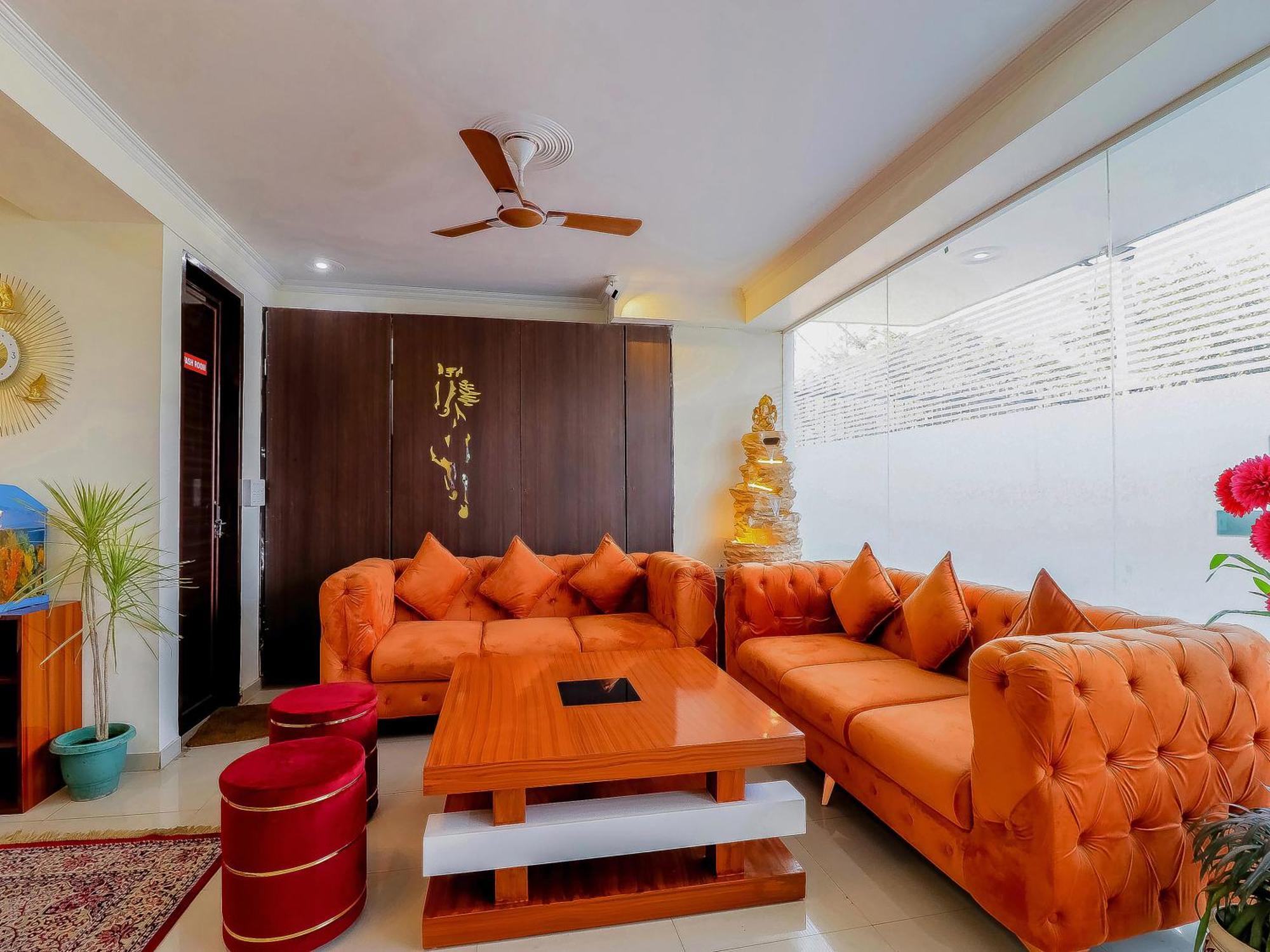 Treebo Rejoice 52 - 3Km From Huda City Metro Station Badshahpur Exteriör bild