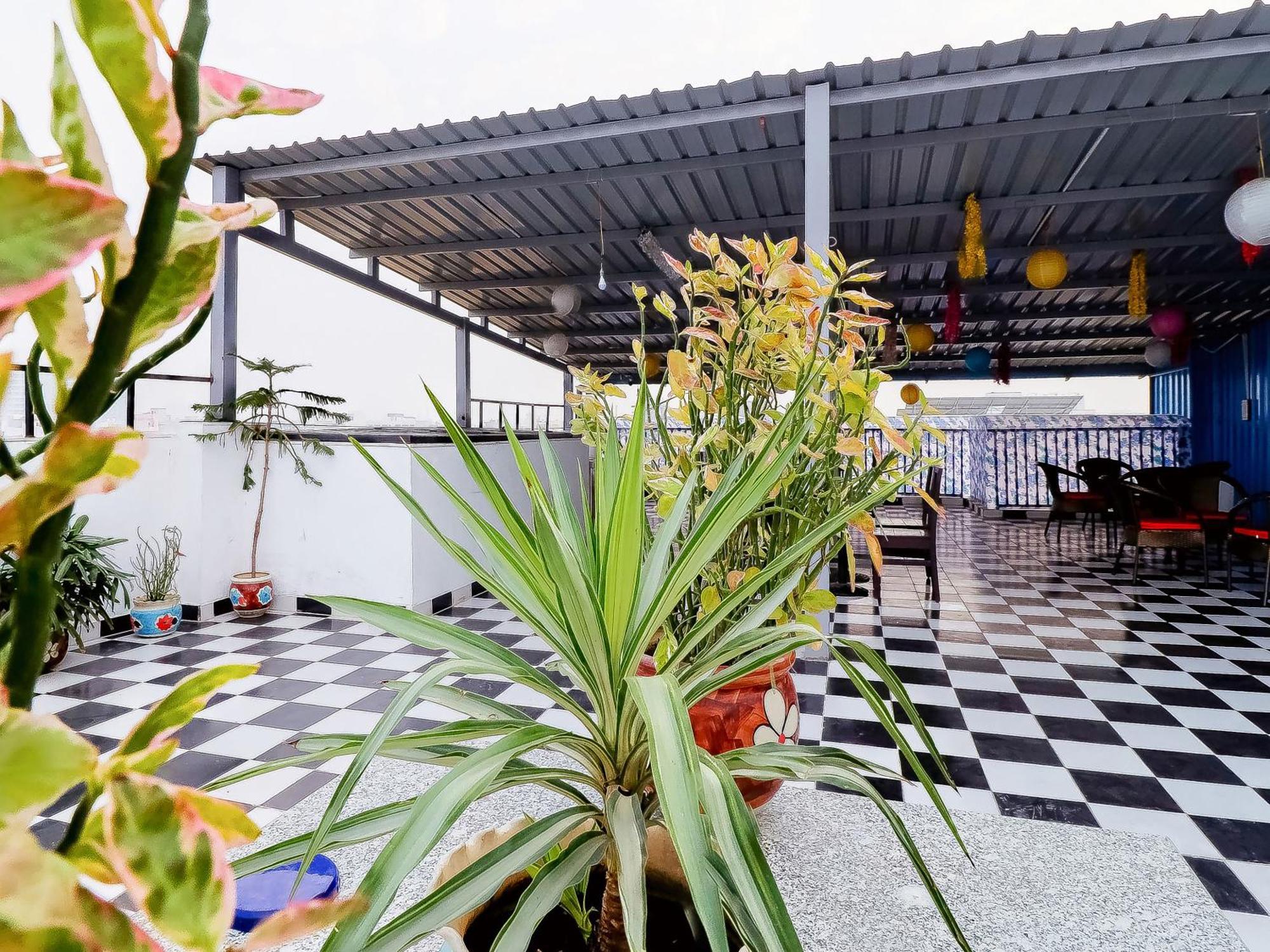 Treebo Rejoice 52 - 3Km From Huda City Metro Station Badshahpur Exteriör bild