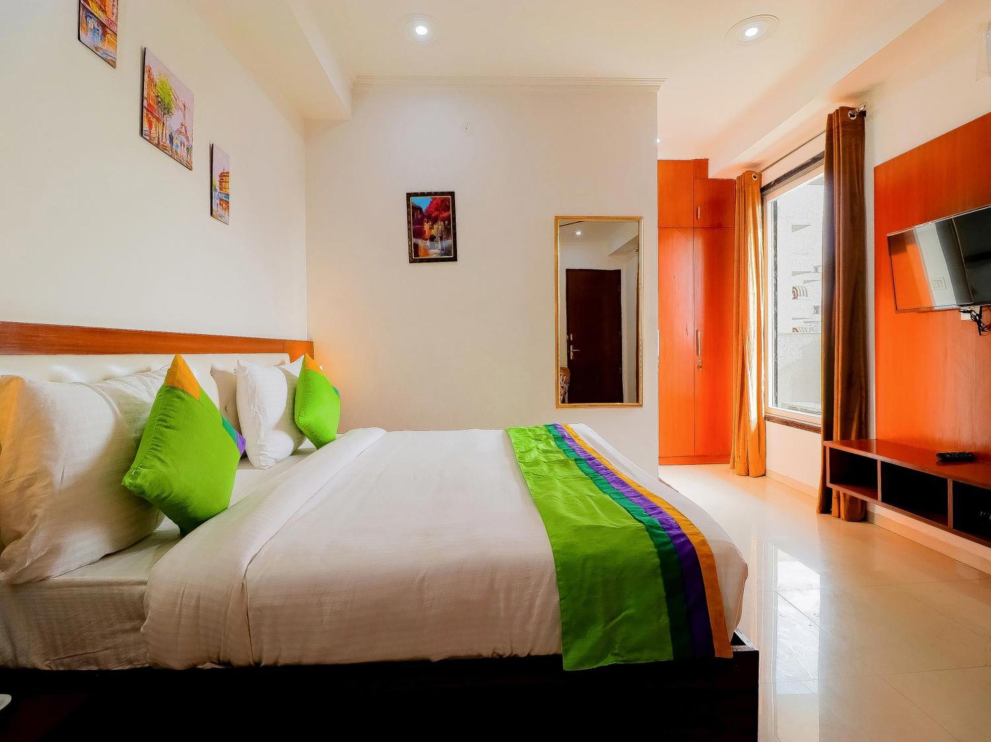 Treebo Rejoice 52 - 3Km From Huda City Metro Station Badshahpur Exteriör bild