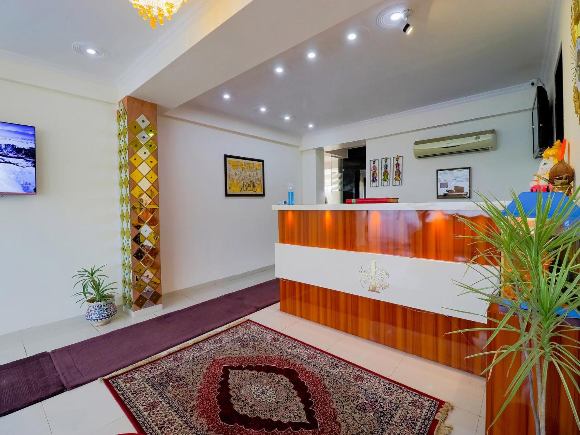 Treebo Rejoice 52 - 3Km From Huda City Metro Station Badshahpur Exteriör bild