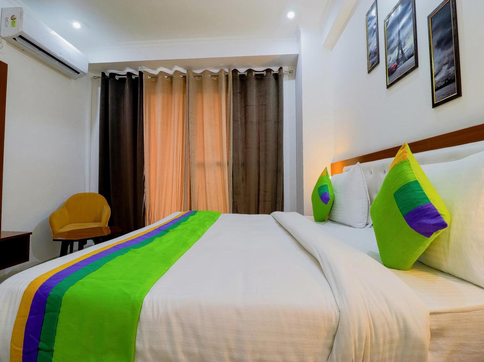 Treebo Rejoice 52 - 3Km From Huda City Metro Station Badshahpur Exteriör bild