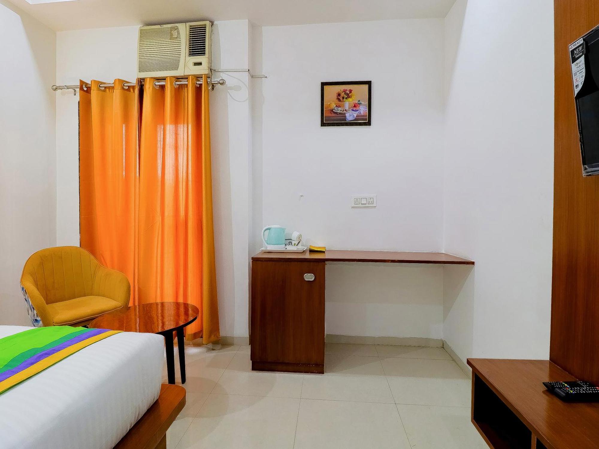 Treebo Rejoice 52 - 3Km From Huda City Metro Station Badshahpur Exteriör bild