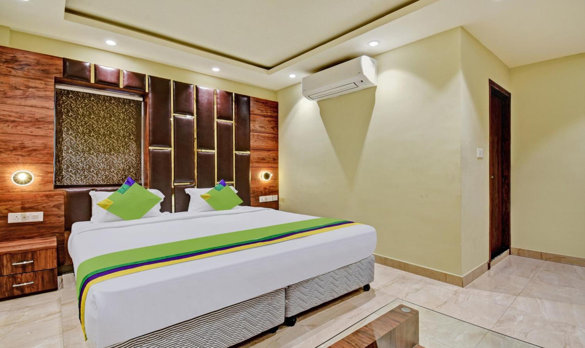 Treebo Rejoice 52 - 3Km From Huda City Metro Station Badshahpur Exteriör bild